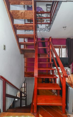 Casa à venda com 140m², 3 quartos e 3 vagasCorredor
