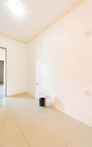 Casa de condomínio à venda com 110m², 3 quartos e 2 vagas Casa de condomínio à venda com 110m², 3 quartos e 2 vagasSala