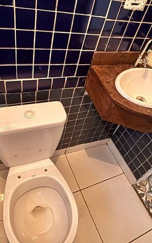 Casa para alugar com 50m², 2 quartos e 1 vaga Casa para alugar com 50m², 2 quartos e 1 vagaBanheiro