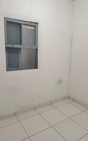 Casa para alugar com 50m², 2 quartos e 1 vaga Casa para alugar com 50m², 2 quartos e 1 vagaQuarto 1