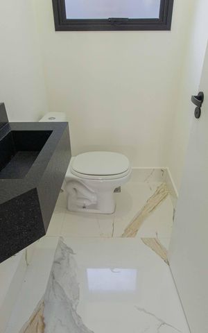 Casa à venda com 192m², 4 quartos e 2 vagas Casa à venda com 192m², 4 quartos e 2 vagasLavabo
