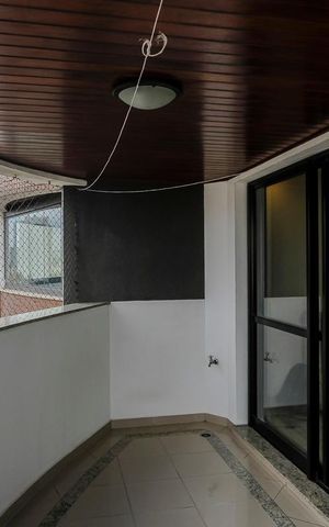 Apartamento à venda com 135m², 3 quartos e 2 vagasVaranda