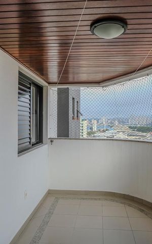 Apartamento à venda com 135m², 3 quartos e 2 vagasVaranda