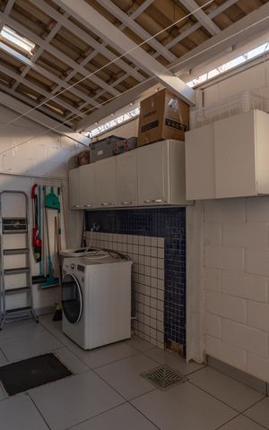 Casa de condomínio à venda com 72m², 2 quartos e 1 vaga Casa de condomínio à venda com 72m², 2 quartos e 1 vagaÁrea de Serviço