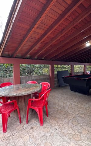 Casa à venda com 150m², 2 quartos e 3 vagas Casa à venda com 150m², 2 quartos e 3 vagasÁrea Externa