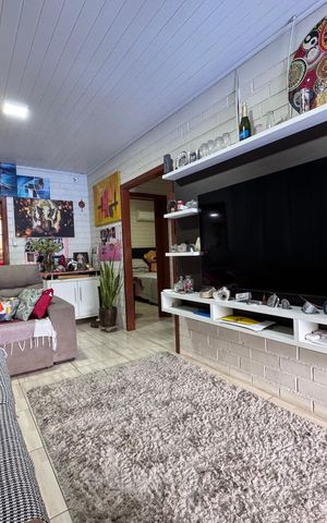 Casa à venda com 150m², 2 quartos e 3 vagas Casa à venda com 150m², 2 quartos e 3 vagasSala