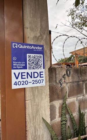 Casa à venda com 150m², 2 quartos e 3 vagas Casa à venda com 150m², 2 quartos e 3 vagasPlaquinha