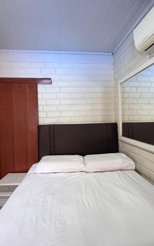 Casa à venda com 150m², 2 quartos e 3 vagas Casa à venda com 150m², 2 quartos e 3 vagasQuarto 1