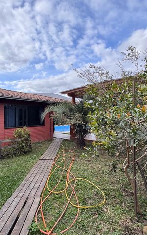 Casa à venda com 150m², 2 quartos e 3 vagas Casa à venda com 150m², 2 quartos e 3 vagasÁrea Externa