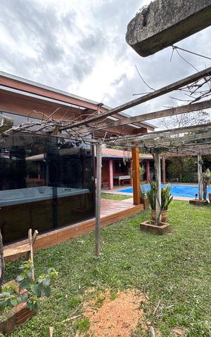 Casa à venda com 150m², 2 quartos e 3 vagas Casa à venda com 150m², 2 quartos e 3 vagasÁrea Externa