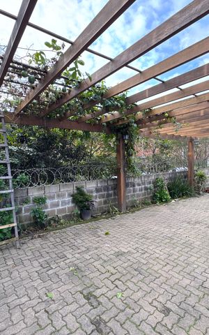 Casa à venda com 150m², 2 quartos e 3 vagas Casa à venda com 150m², 2 quartos e 3 vagasÁrea Externa
