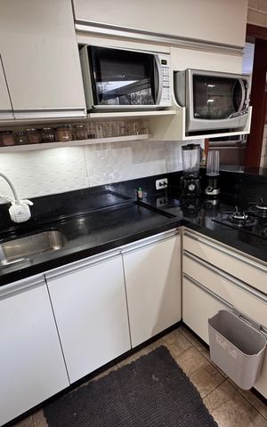 Casa à venda com 150m², 2 quartos e 3 vagas Casa à venda com 150m², 2 quartos e 3 vagasCozinha