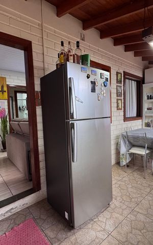 Casa à venda com 150m², 2 quartos e 3 vagas Casa à venda com 150m², 2 quartos e 3 vagasCozinha