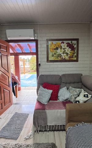 Casa à venda com 150m², 2 quartos e 3 vagas Casa à venda com 150m², 2 quartos e 3 vagasSala