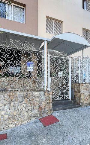Apartamento à venda com 102m², 2 quartos e 2 vagasFachada + plaquinha