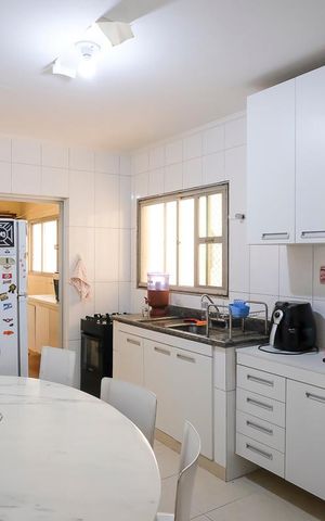 Apartamento à venda com 102m², 2 quartos e 2 vagasCozinha
