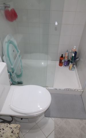 Apartamento à venda com 66m², 2 quartos e 2 vagasBanheiro 1