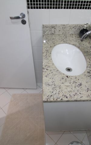 Apartamento à venda com 66m², 2 quartos e 2 vagasBanheiro 2
