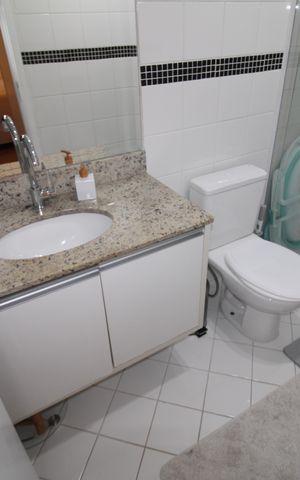 Apartamento à venda com 66m², 2 quartos e 2 vagasBanheiro 1