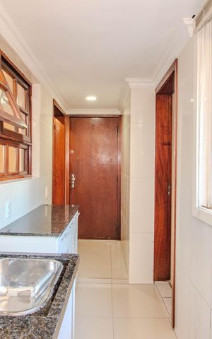 Apartamento à venda com 200m², 3 quartos e 2 vagasCozinha e Área de Serviço
