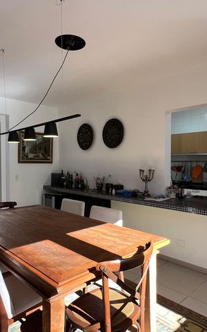 Casa à venda com 160m², 3 quartos e 3 vagas Casa à venda com 160m², 3 quartos e 3 vagasSala de Jantar