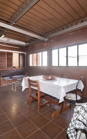 Casa para alugar com 140m², 3 quartos e 1 vagaÁrea Gourmet