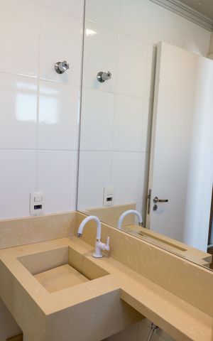 Apartamento para alugar com 64m², 3 quartos e 2 vagas Apartamento para alugar com 64m², 3 quartos e 2 vagasBanheiro da Suíte