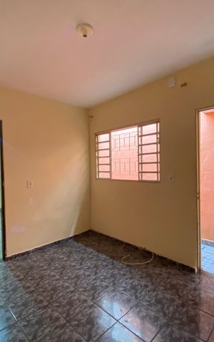 Casa para alugar com 60m², 1 quarto e sem vaga Casa para alugar com 60m², 1 quarto e sem vagaSala