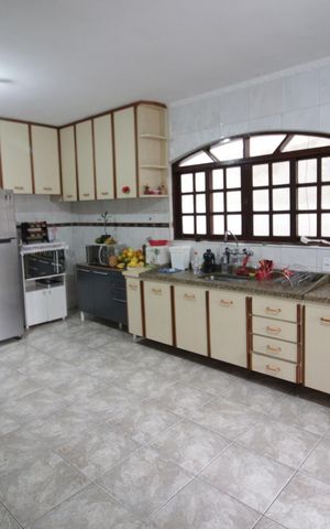 Casa à venda com 121m², 4 quartos e 5 vagasCozinha