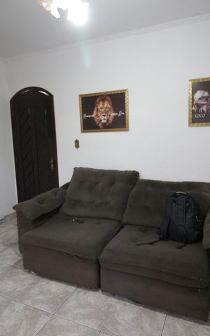 Casa à venda com 121m², 4 quartos e 5 vagasSala