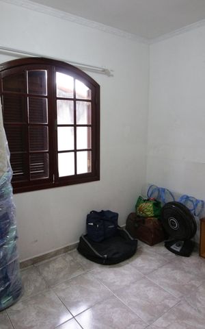 Casa à venda com 121m², 4 quartos e 5 vagasSuíte 2