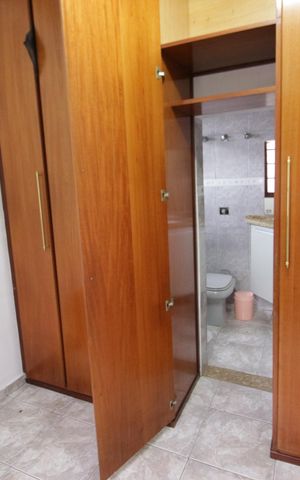 Casa à venda com 121m², 4 quartos e 5 vagasSuíte 2