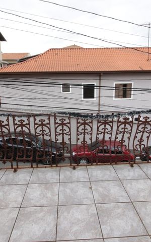 Casa à venda com 121m², 4 quartos e 5 vagasSala