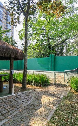 Apartamento à venda com 370m², 4 quartos e 5 vagas