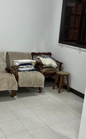 Casa de condomínio à venda com 385m², 5 quartos e 4 vagas Casa de condomínio à venda com 385m², 5 quartos e 4 vagasQuarto 5