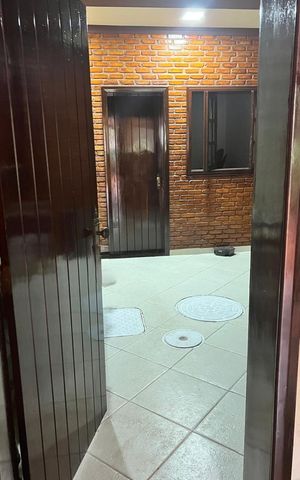 Casa de condomínio à venda com 385m², 5 quartos e 4 vagas Casa de condomínio à venda com 385m², 5 quartos e 4 vagasCozinha