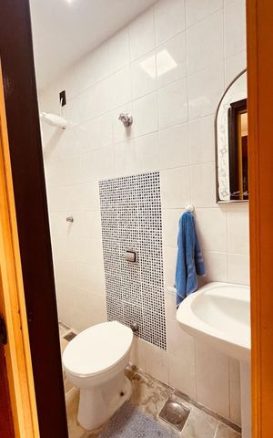 Casa de condomínio à venda com 385m², 5 quartos e 4 vagas Casa de condomínio à venda com 385m², 5 quartos e 4 vagasBanheiro 7