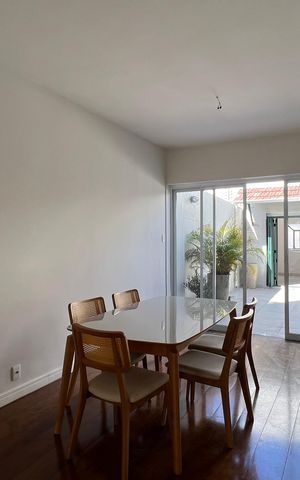 Casa para alugar com 150m², 4 quartos e 2 vagas Casa para alugar com 150m², 4 quartos e 2 vagasSala de Jantar