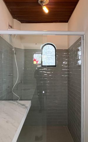 Casa para alugar com 150m², 4 quartos e 2 vagas Casa para alugar com 150m², 4 quartos e 2 vagasBanheiro da Suíte 1