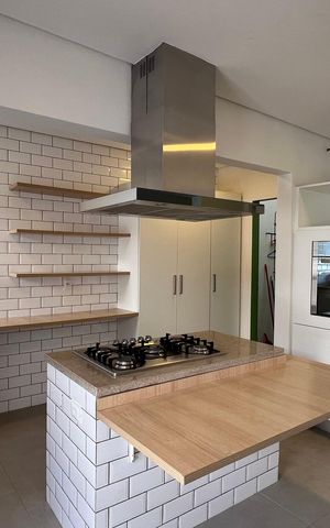 Casa para alugar com 150m², 4 quartos e 2 vagas Casa para alugar com 150m², 4 quartos e 2 vagasCozinha