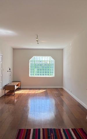 Casa para alugar com 150m², 4 quartos e 2 vagas Casa para alugar com 150m², 4 quartos e 2 vagasSala
