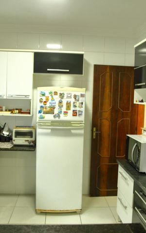 Casa à venda com 179m², 4 quartos e 2 vagasCozinha