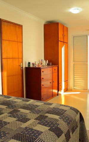 Casa à venda com 179m², 4 quartos e 2 vagasQuarto