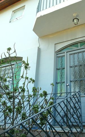 Casa à venda com 179m², 4 quartos e 2 vagasGaragem