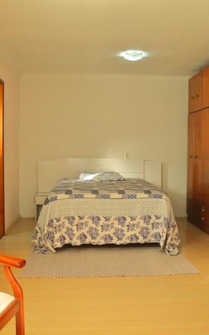 Casa à venda com 179m², 4 quartos e 2 vagasQuarto
