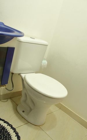 Casa à venda com 179m², 4 quartos e 2 vagasBanheiro Social