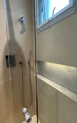 Apartamento à venda com 215m², 3 quartos e 3 vagas Apartamento à venda com 215m², 3 quartos e 3 vagasBanheiro da Suíte 1