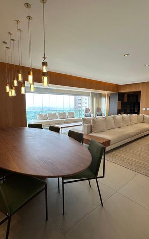 Apartamento à venda com 215m², 3 quartos e 3 vagas Apartamento à venda com 215m², 3 quartos e 3 vagasSala