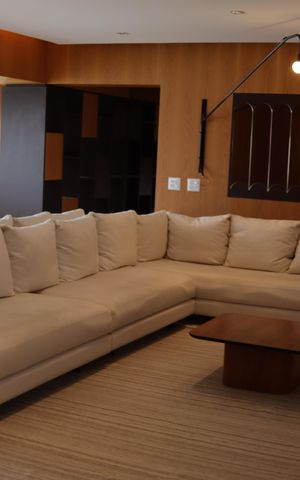 Apartamento à venda com 215m², 3 quartos e 3 vagas Apartamento à venda com 215m², 3 quartos e 3 vagasSala