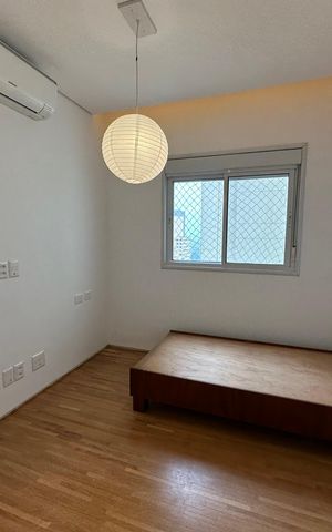 Apartamento à venda com 215m², 3 quartos e 3 vagas Apartamento à venda com 215m², 3 quartos e 3 vagasSuíte 2